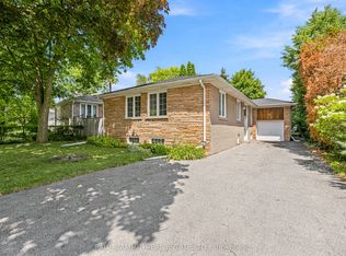 29 Heathview Ave, Toronto, ON M2K 2C2