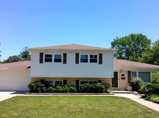 739 S Yale Ave, Villa Park, IL 60181