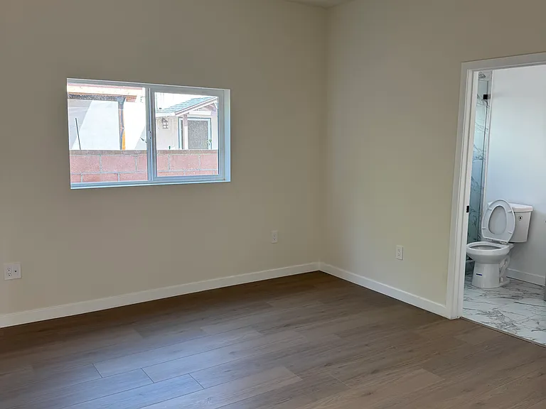 7005 Natick Ave — Photo 14