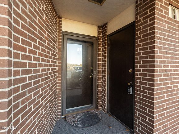 3rd image of 1505 Salter Path Road #141