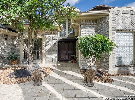 2nd image of 3515 River Way