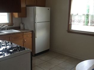 2391 28th St, Moline, IL 61265