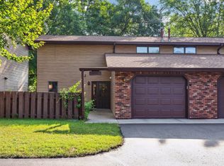 434 E 11th St APT J, New Richmond, WI 54017