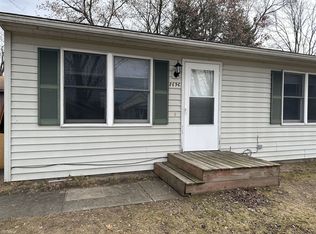 8696 Stoney Lake Rd, Jackson, MI 49201