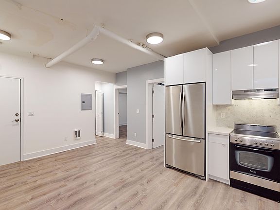 3rd image of 1330 Union St APT 5