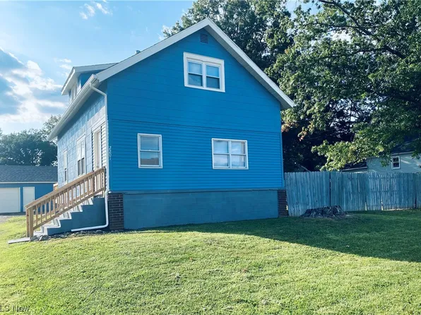 2201 N Bellwood Ave, Niles, OH 44446