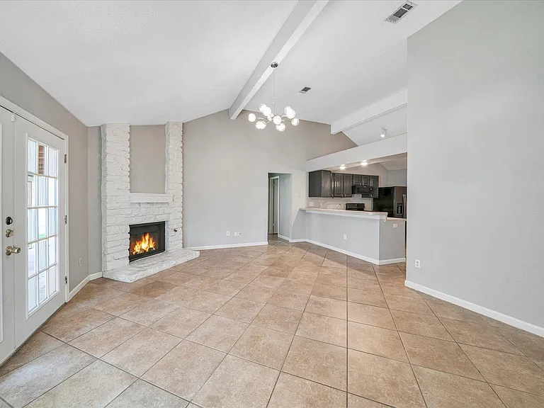 16906 Pocono Dr — Photo 5