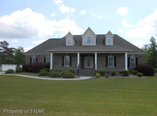 5407 White Oak Dr, Lumberton, NC 28358