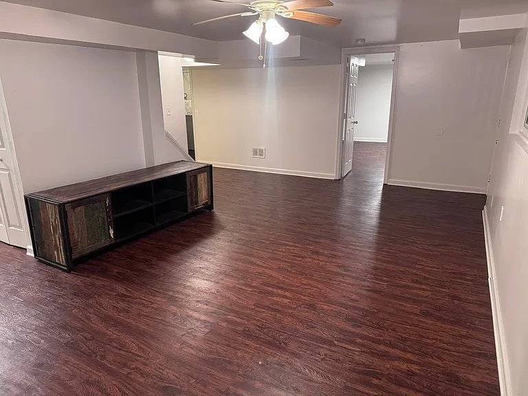 4431 Roundhill Rd — Photo 16