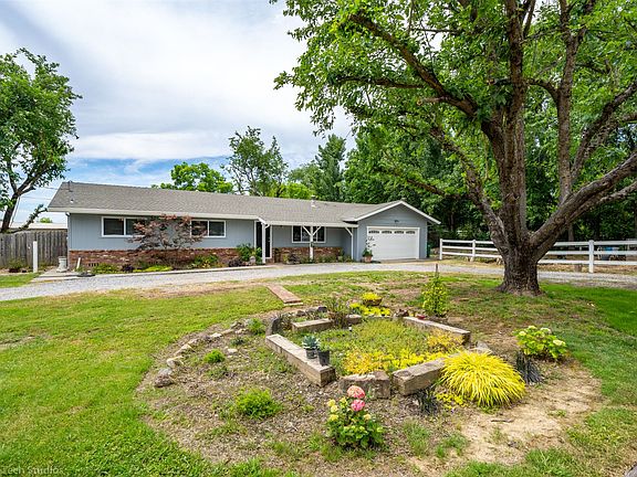2nd image of 22207 Lassen View Dr