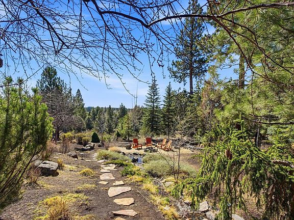 3rd image of 15 SW Quail Butte Pl