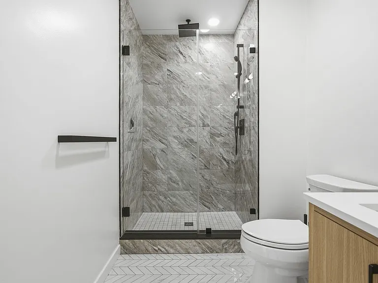 457 W Broadway #203 — Photo 8