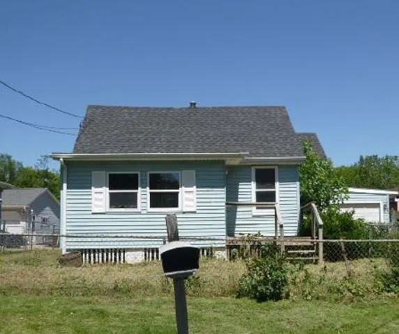 614 S Maxwell Ct photo 1