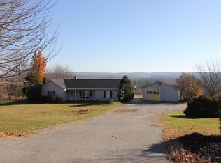 1098 Main St, Monmouth, ME 04259