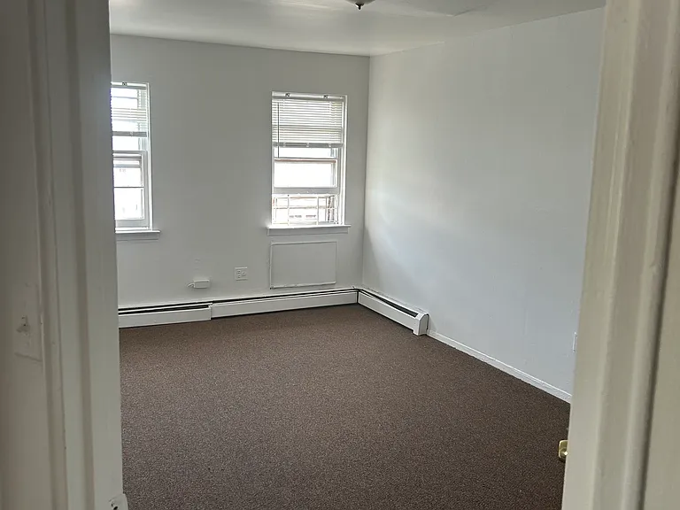 913 E 83rd St #2 — Photo 4