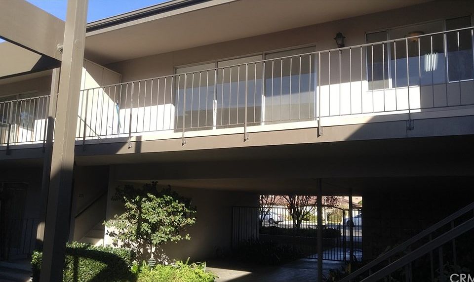 2nd image of 2940 W Carson St Unit 232