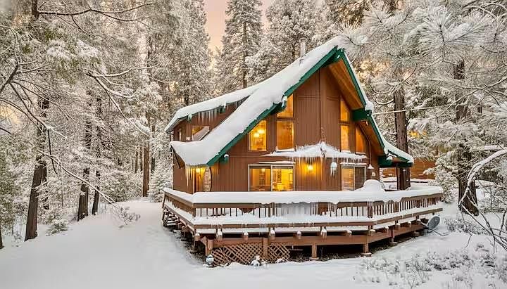 Turnkey 5-Star Chalet property listing photo