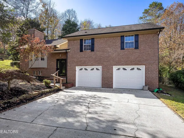 104 Esquire Ct, Oak Ridge, TN 37830