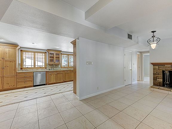 4th image of 7201 Gunfighter Ln