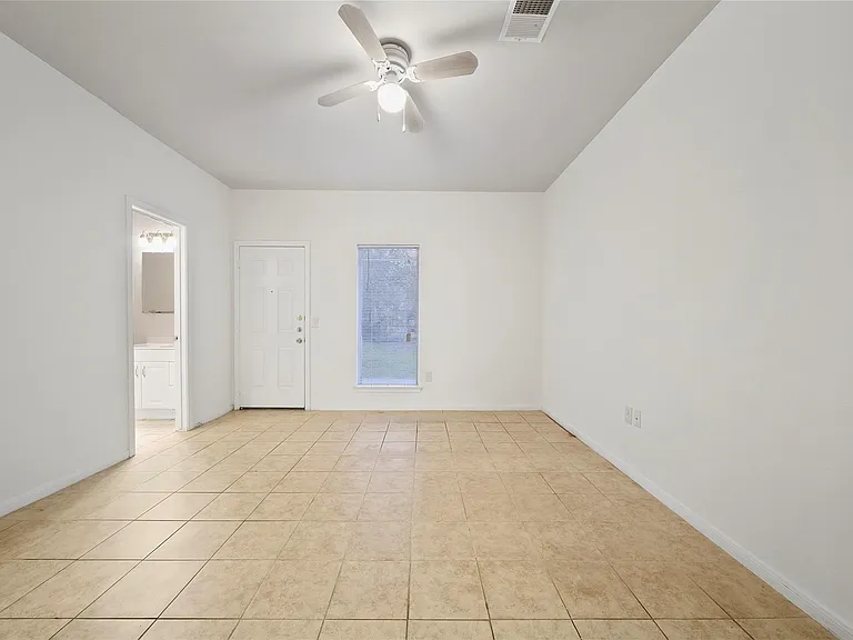 5502 Finch St #B — Photo 22