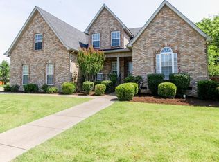 2805 Schoolside St, Murfreesboro, TN 37128