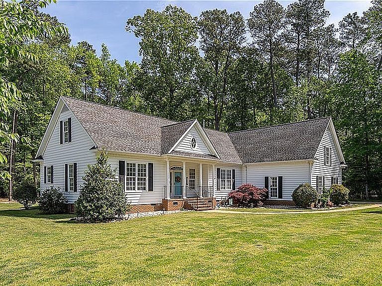 1st image of 103 Sheep Ln