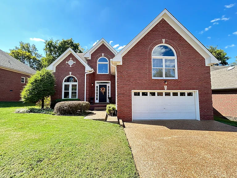 517 Rivercrest Cv — Photo 37