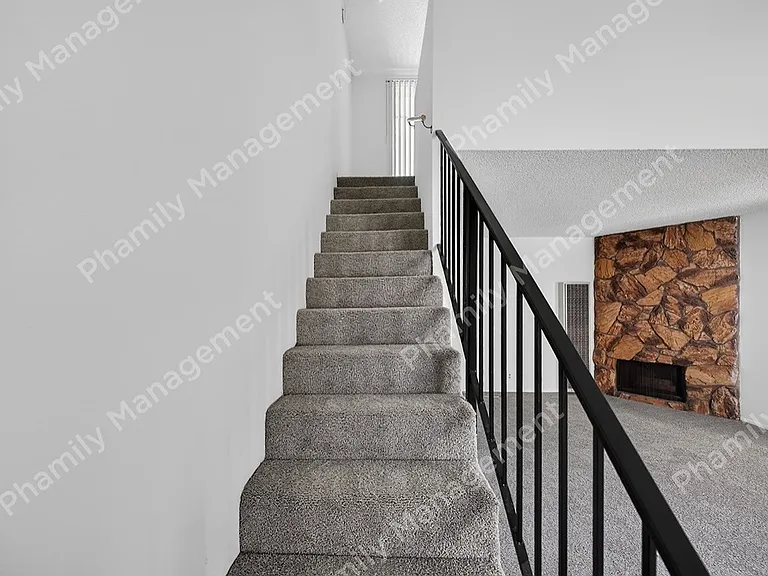 11575 Moorpark St #203 — Photo 6