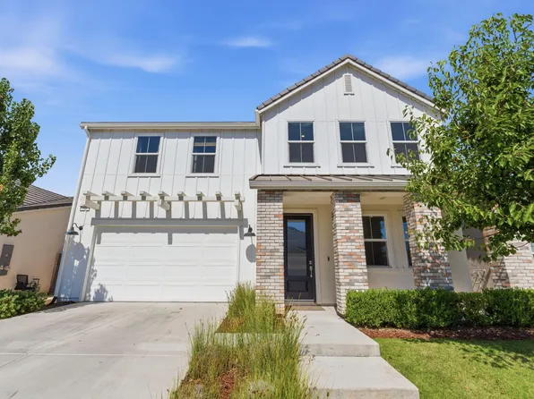 186 Sentinel Drive S, Madera, CA 93636