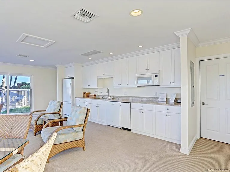500 Ocean Dr #W-11 — Photo 68