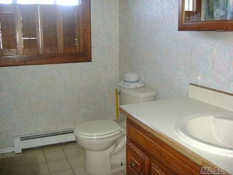4th image of 17 Kew Ave