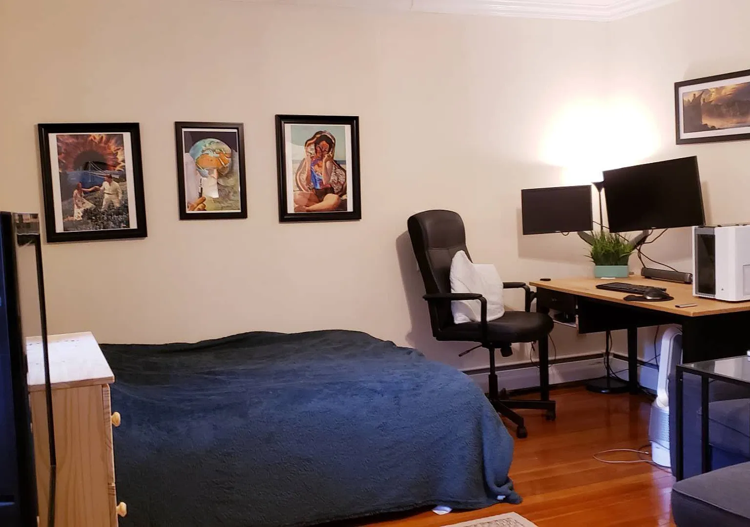 5 bed, 2100 sqft, $1,450 — Photo 2