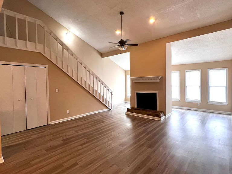 2505 W Broad St #131 — Photo 1
