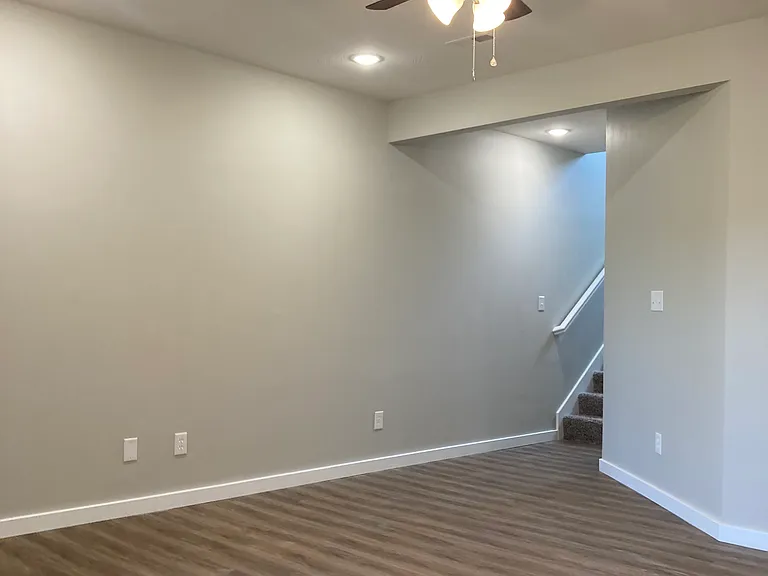 1003 S Rimes Ave — Photo 11
