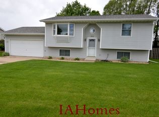 303 Oak Ave, Urbana, IA