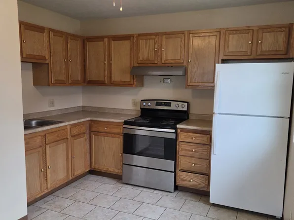 2410 Bell St APT A, Zanesville, OH 43701