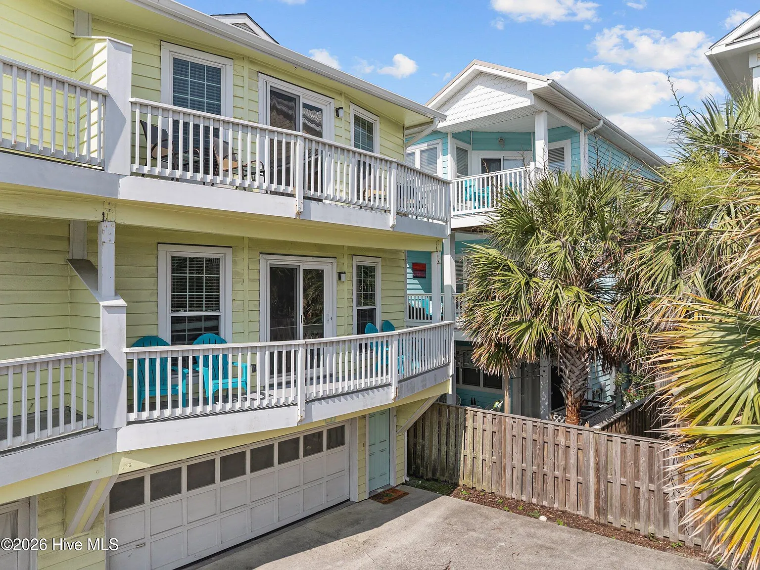 3 bed, 3.0 bath, 1232 sqft, $3,000 — Photo 4
