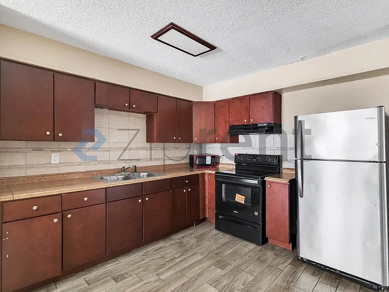 8117 N Mulberry St #B — Photo 5