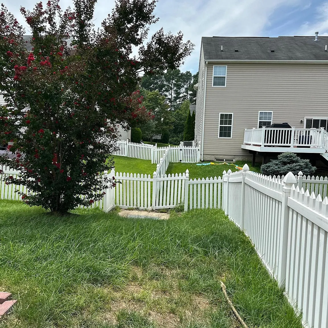 2 bed, 3556 sqft, $1,800 — Photo 1