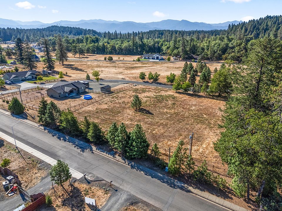 1st image of 597 E Forks Cir #21