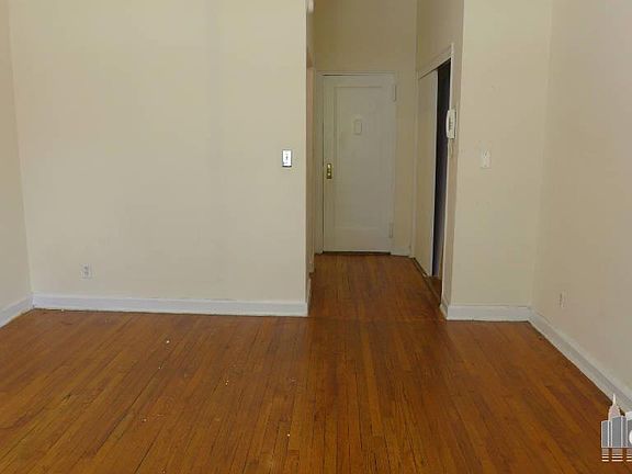 2nd image of 400 W 45th St APT 2E