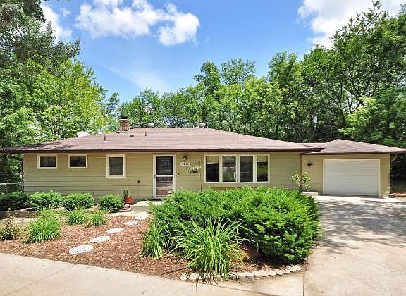 4th image of 4140 Glacier Ln N