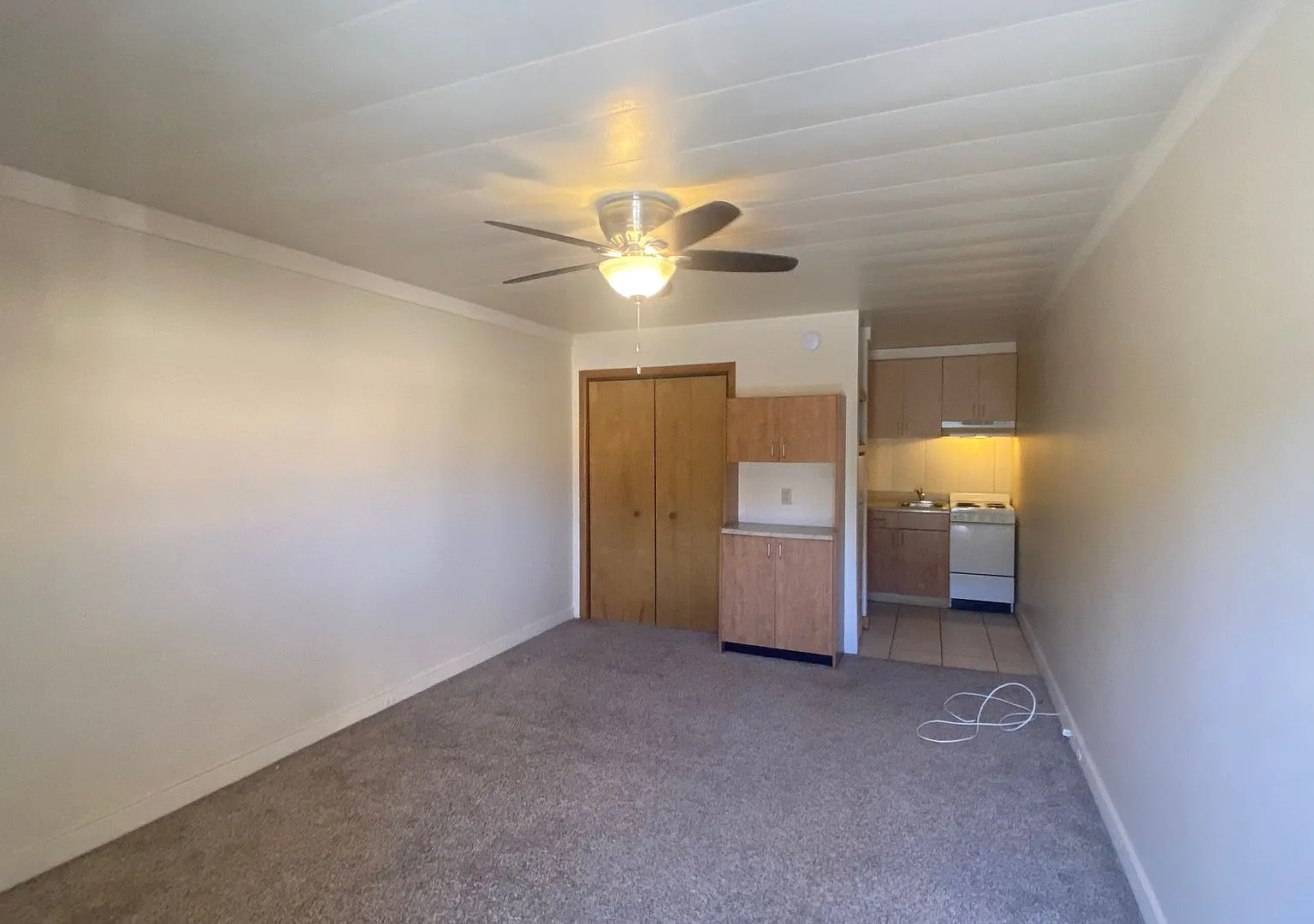 311 University St — Photo 3