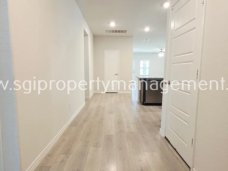 266 Canyon Crest Way — Photo 6