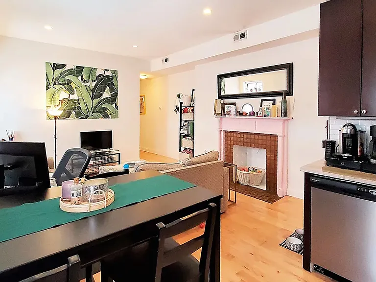 Spruce Street Lofts — Photo 16