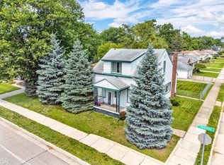 15151 Stephens Rd, Eastpointe, MI 48021