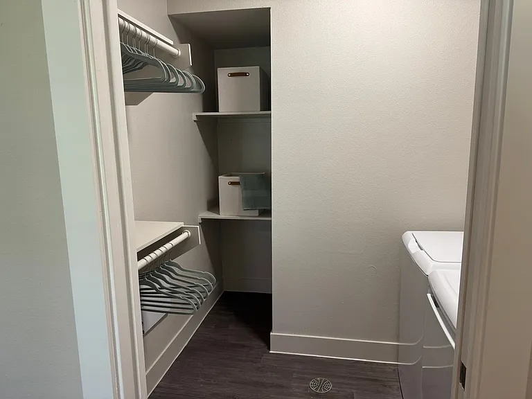 Legacy Lockhart Senior Apartments — Photo 29