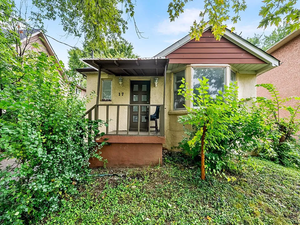 17 Pleasant Ave #LOWER FLOOR