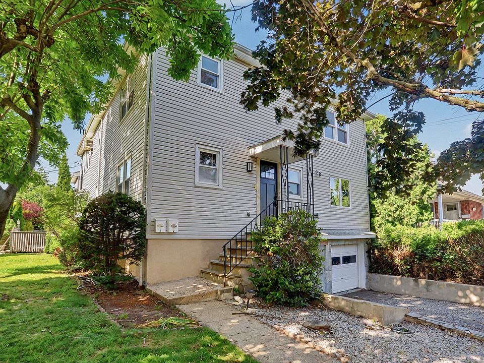 1st image of 92 Burwood Ave #2