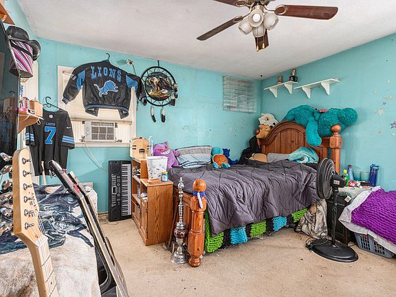 5th image of 4903 Pioneer Dr